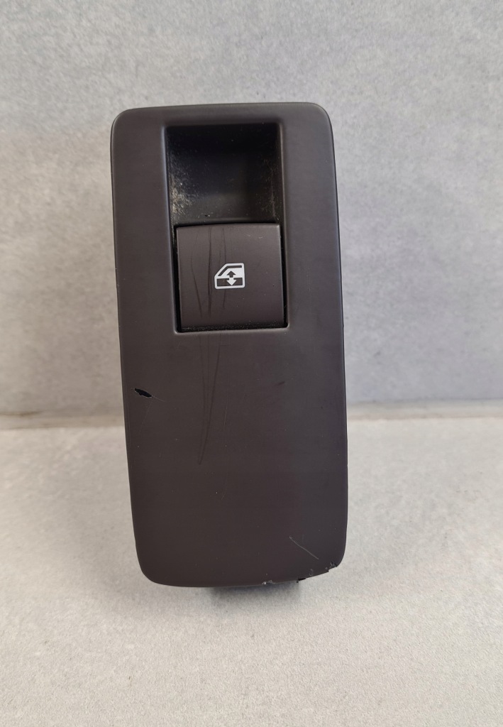 Купить Переключатель кнопка стекло задний  правый buick regal коричневый 22985047