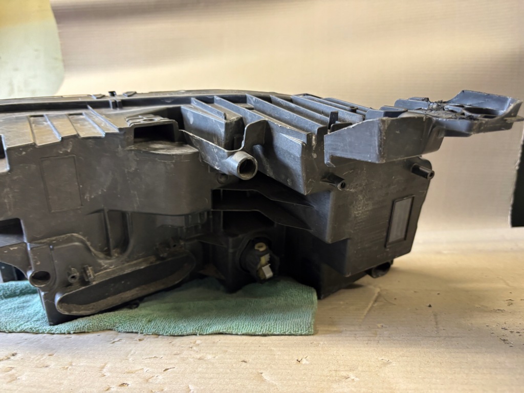 Citroen ds3 crossback рестайлинг  full led фара передняя правый  9845437080 Доставка