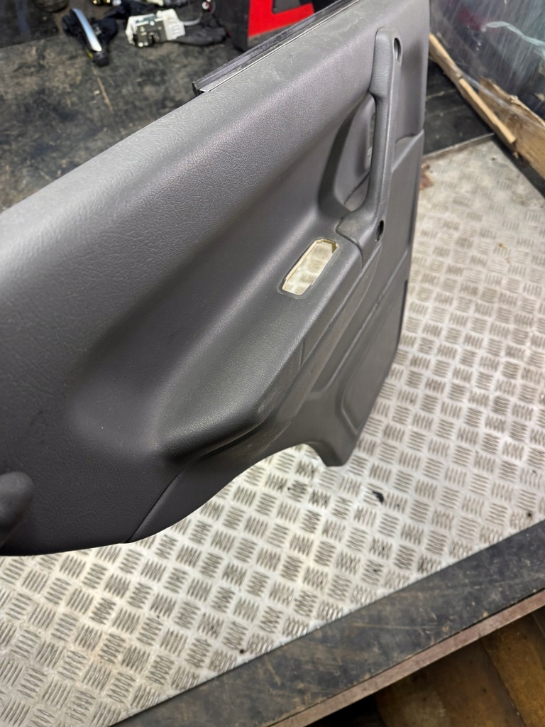 фото №5, Обивка дверь левый задняя mitsubishi pajero ii 5d