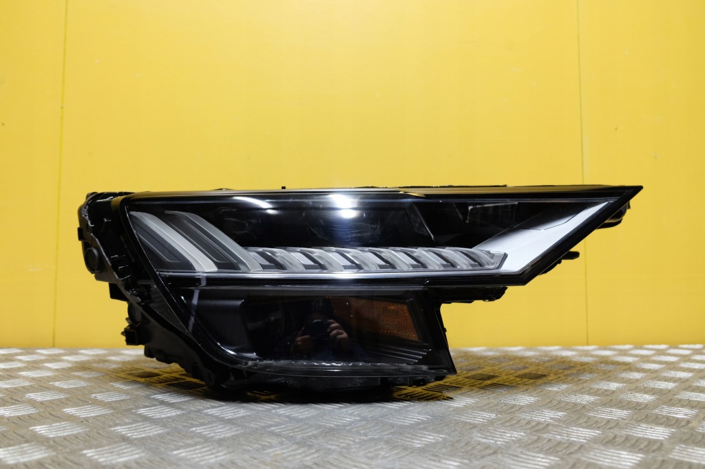 Купити Audi q8 sq8 2018- фара фара full led правий америка