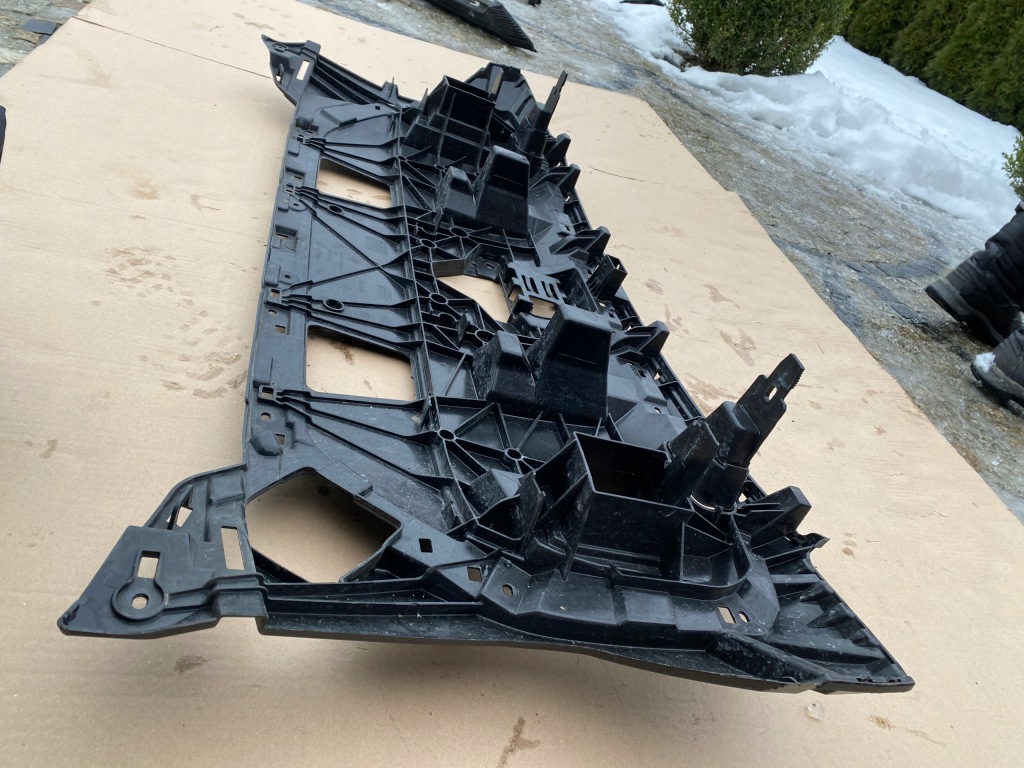 фото №15, Audi q4 e-tron 89a решітка радіатора бампер підсилювач 89a807725a 89a807233 оригінал