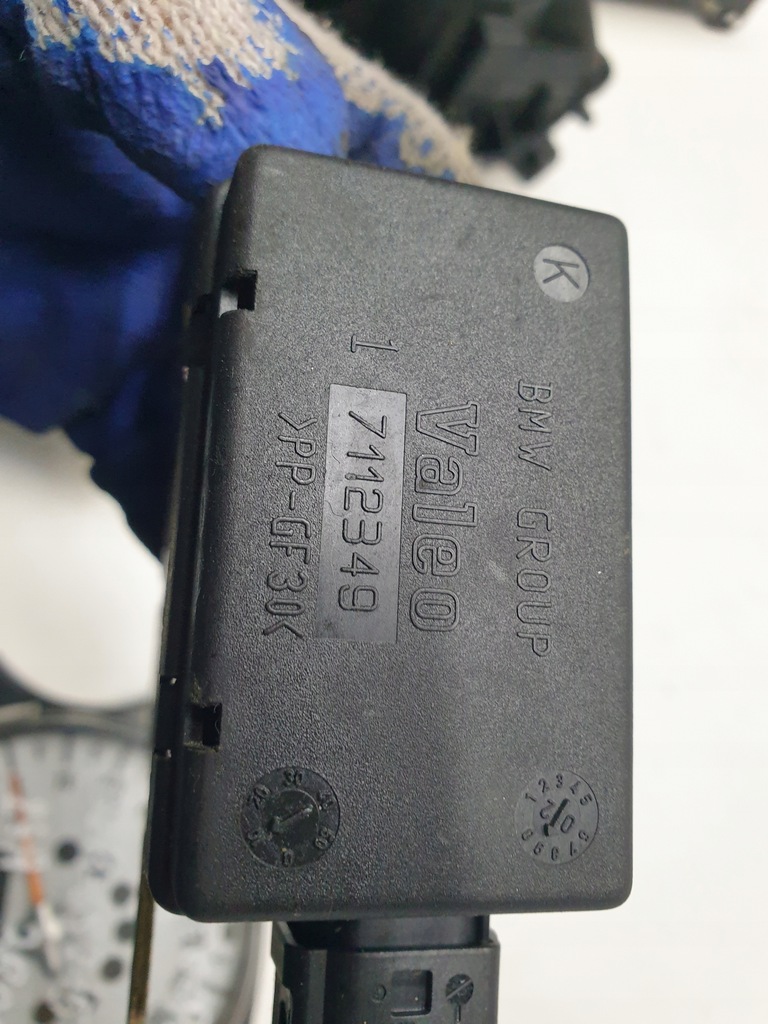 фото №3, Замок кришки багажника mini cooper r53 7112349