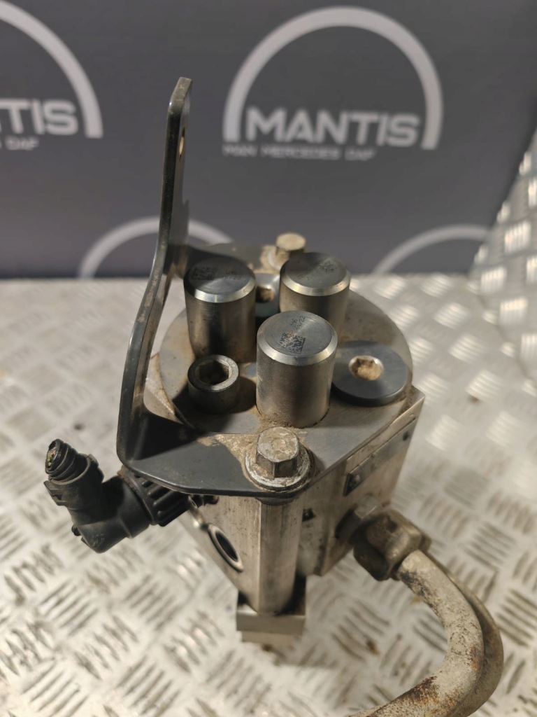 Клапан блок керування osi поворотна volvo bosch k s00 003 335 в Україні