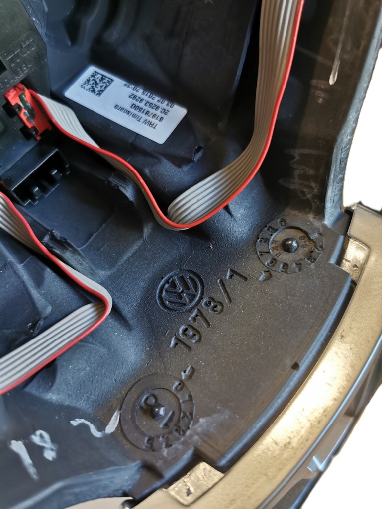 Volkswagen tiguan 5n руль мультифункция 61978150g Доставка