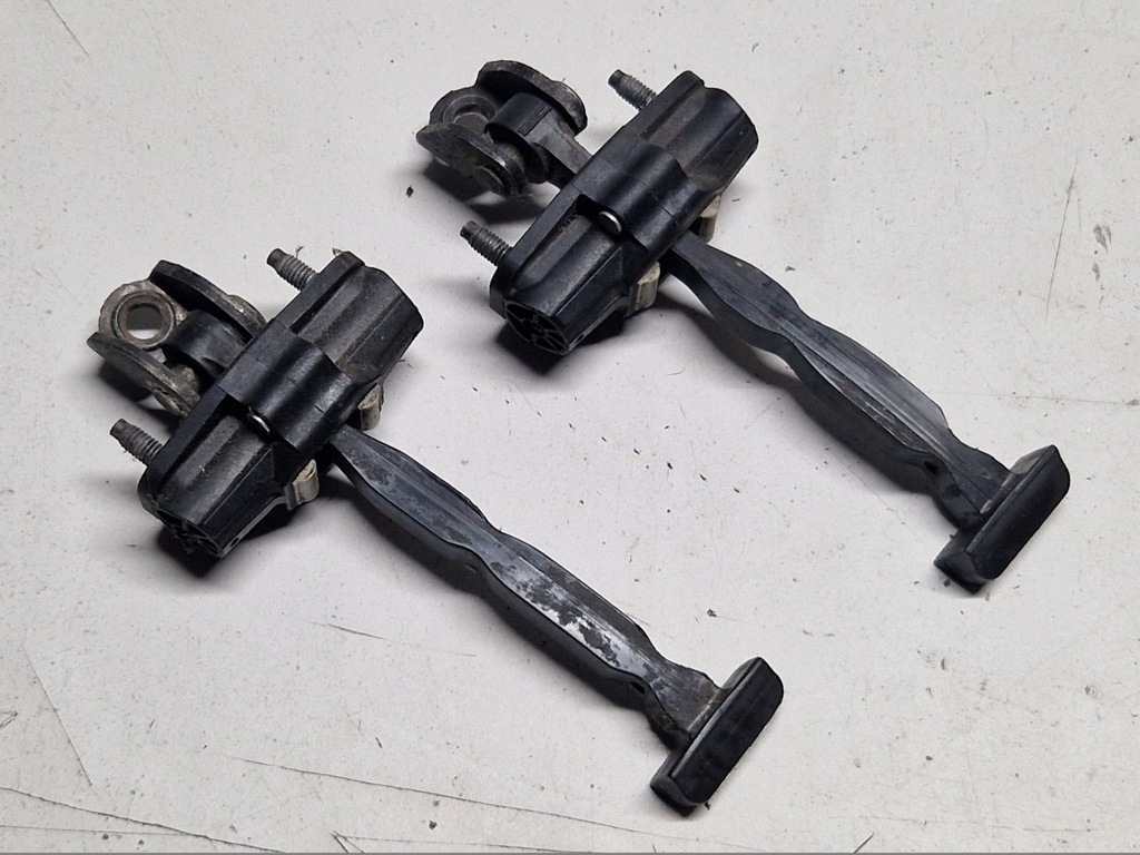 фото №1, Ford mondeo mk3 обмежувач двері