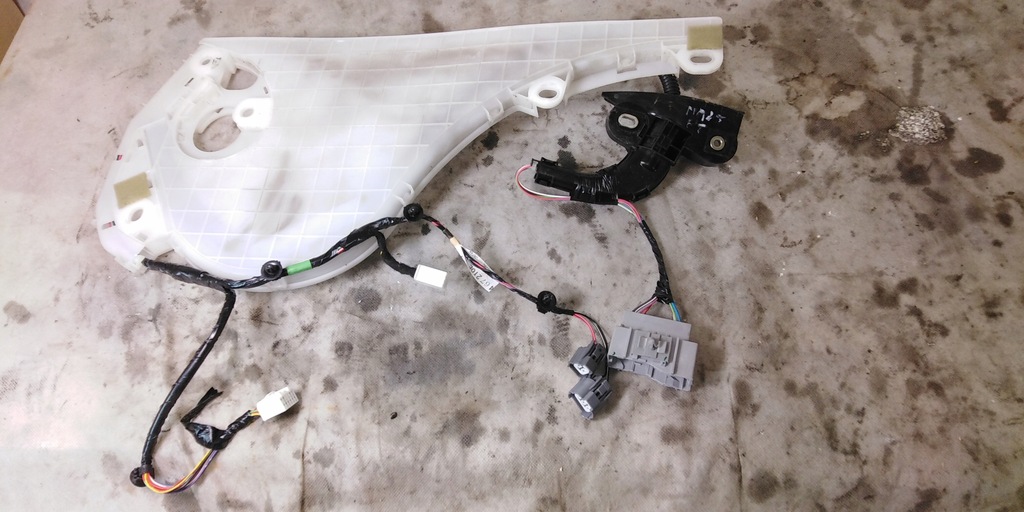 фото №1, Mazda 5 cr 05r джгут двері правий задня europa