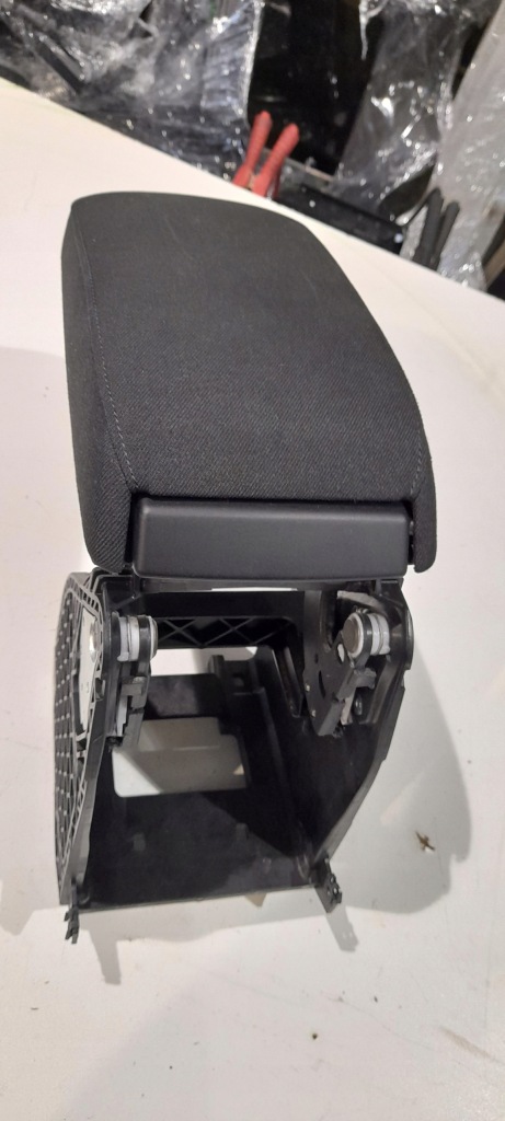 фото №1, Skoda octavia ii підлокітник 3t0864207b