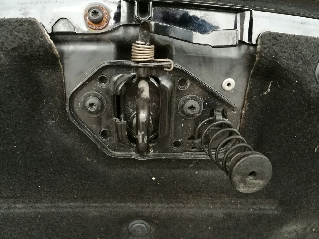 фото №1, Smart forfour --замок капот передней a4548800160