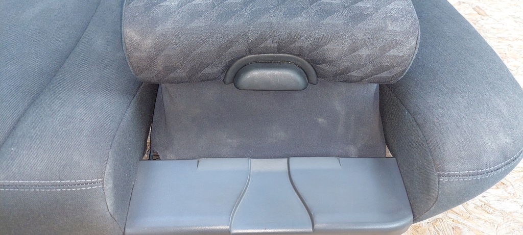 фото №8, Mercedes w211 kombi classic сиденье сиденье задняя isofix foteliki dla dzieci