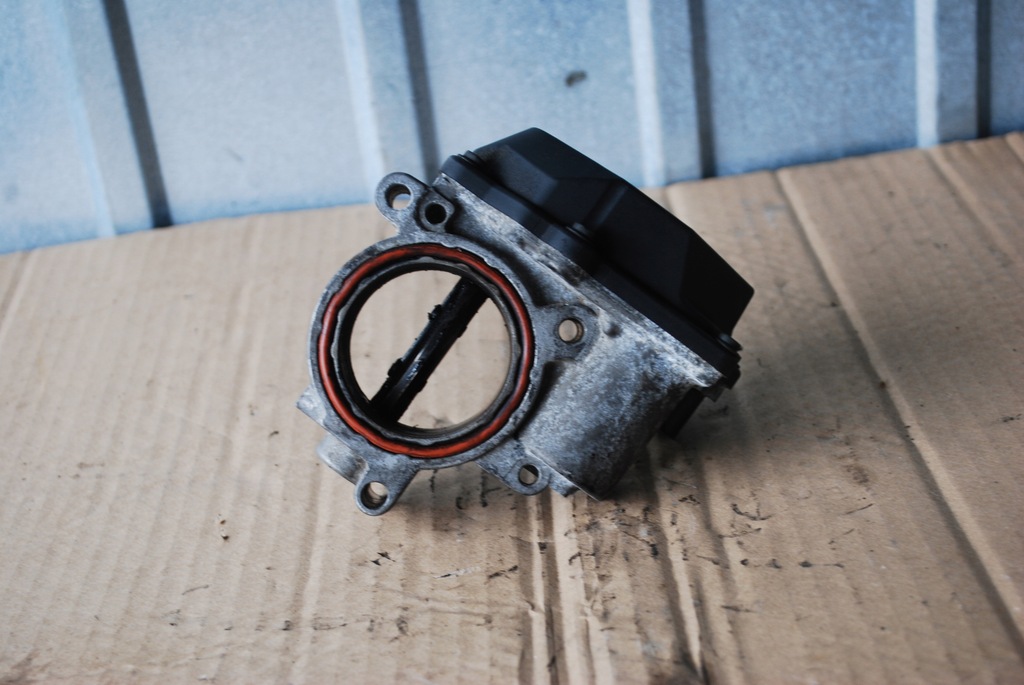 фото №1, Дросельна заслінка audi a8 d3 4.2 tdi 057128063c