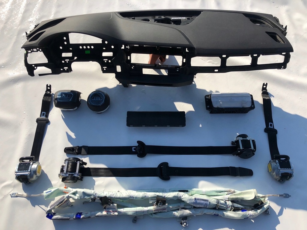 фото №10, Audi a5 f5 приборная панель консоль приборная панель pulpit подушки безопасности srs подушка безопасности ремни шторки безопасности mix