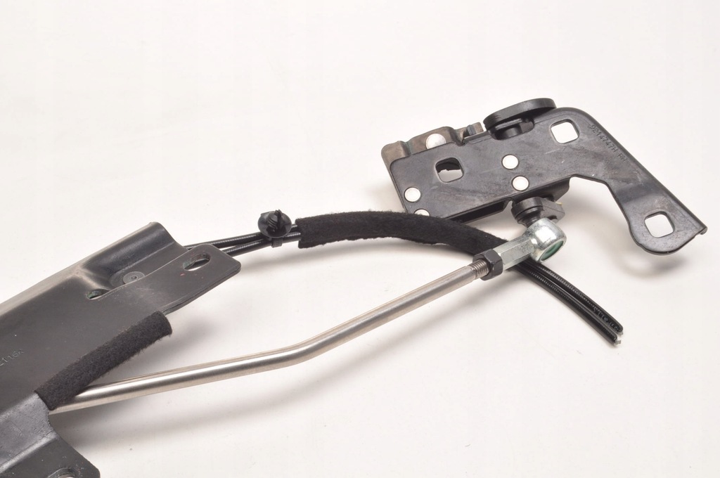 фото №11, Volvo c70 ii замок засувка дах lift 31256992 31256993 31256991