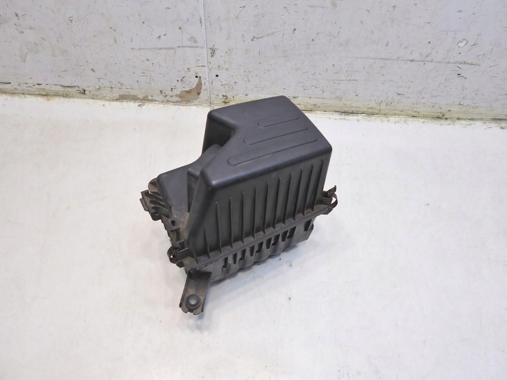 фото №7, Корпус фильтра воздуха hyundai santa fe ii 2.2 crdi 28111-2b200