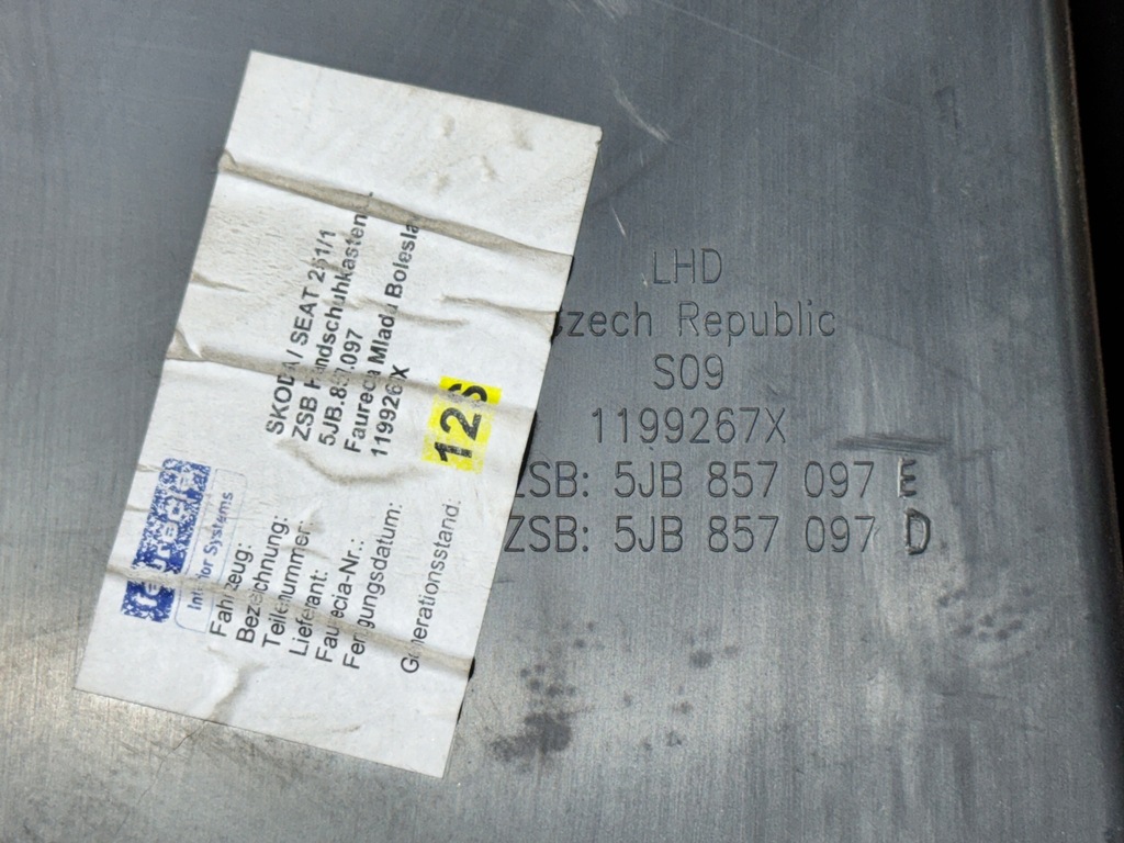 фото №3, Бардачок пасажира skoda rapid 5jb857097