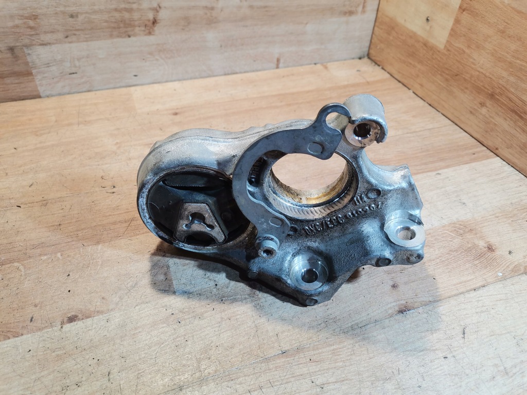 фото №8, Підпора піввісь peugeot 5008 citroen ds4 ds5 1.6 hdi 9684500180