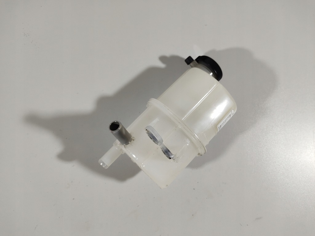 фото №12, Lexus is300h 13r бачок розширювальний