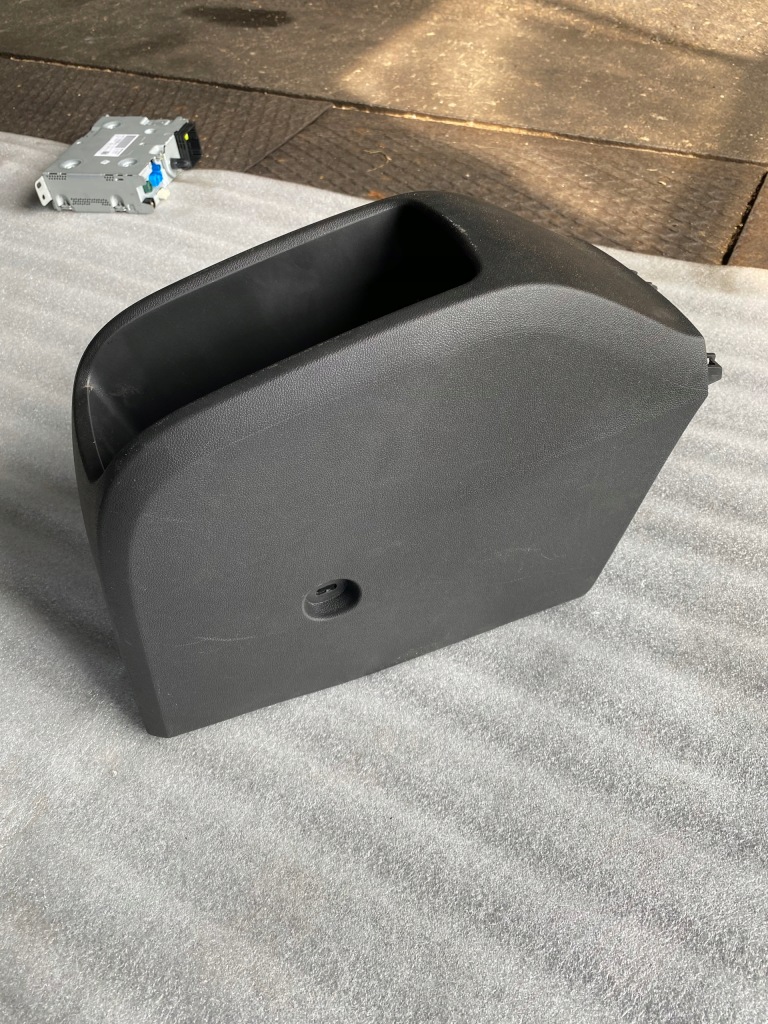 фото №1, Opel crossland x туннель средний бардачок 13464984