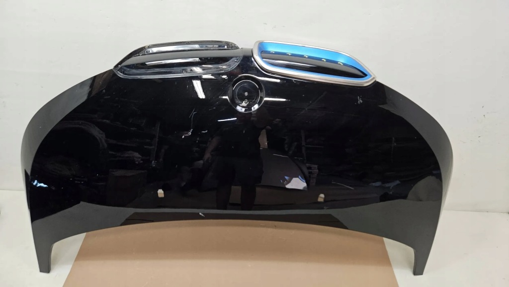 Купити Bmw i3 2013 з передній капот