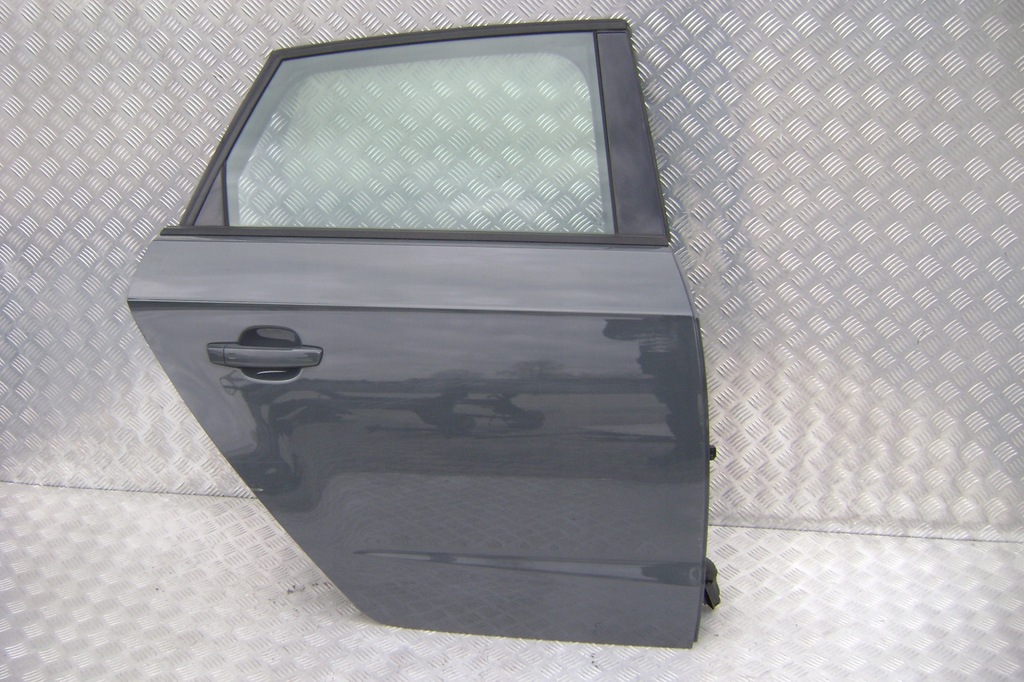 фото №1, Audi a3 8v sportback - дверь задние правое