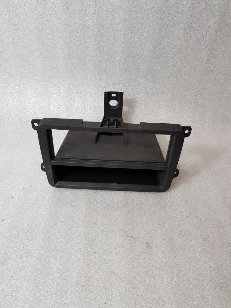 фото №1, Caddy iii golf v полка бардачок 1k0857058a рамка