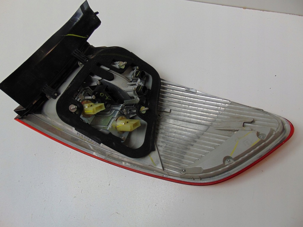 фото №7, Лампа левая задняя bmw x6 e71 22418001 europa