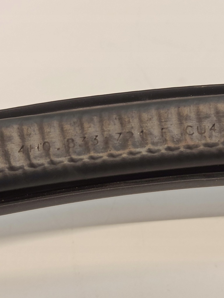 фото №5, Audi a8 d4 прокладка прокладка кришки відсік двері