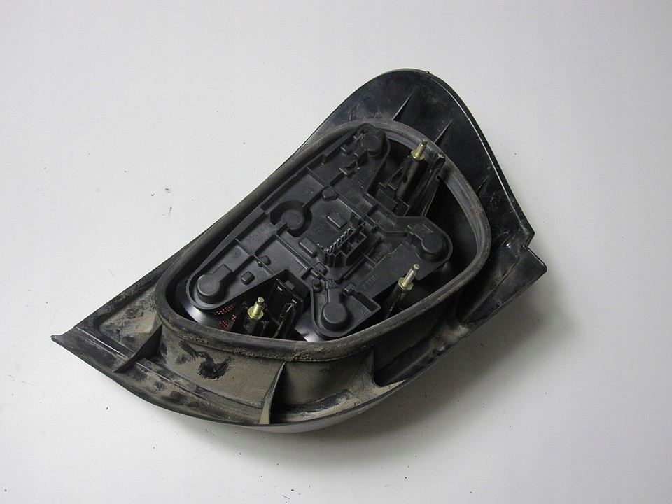 фото №10, Лампа задняя правая renault megane i 96r 289