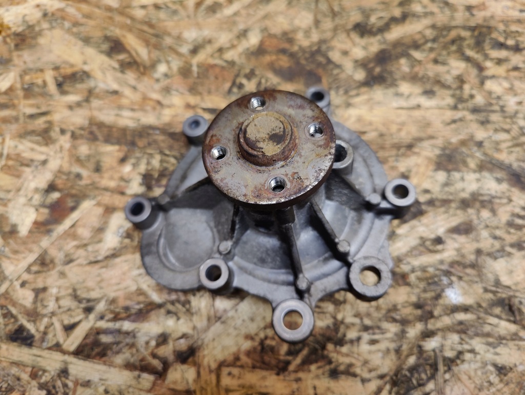 фото №1, Насос wody mercedes w204 1.8 cgi r2712010401