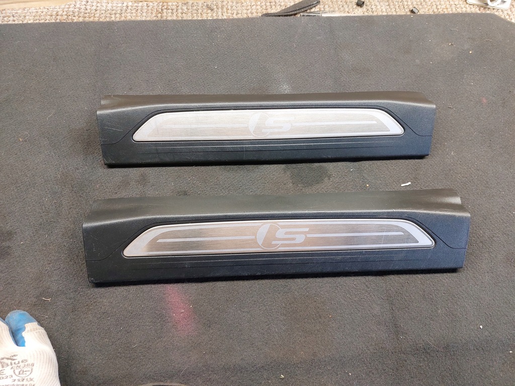 фото №1, Молдинг поріг ліва права задня jaguar xe 15r