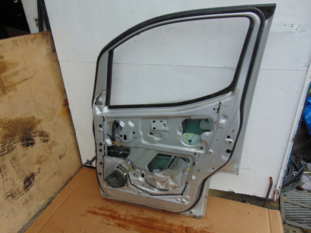 фото №12, Дверь правое перед пассажира nissan nv200