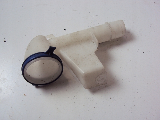 фото №1, Заливная горловина бачок омывателя peugeot 308