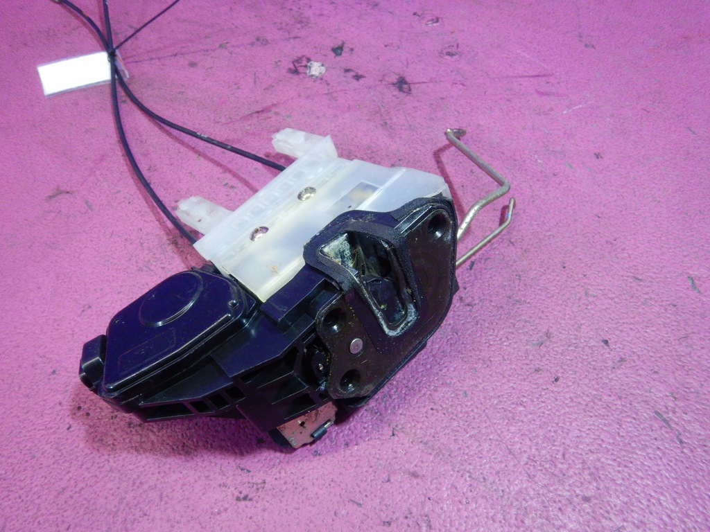 фото №4, Hyundai tucson i 04-10 замок перед правый 5 pin