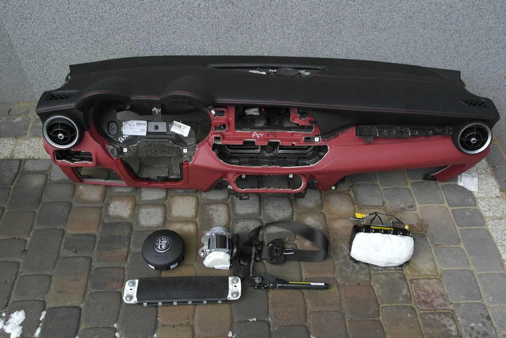 фото №1, Alfa romeo stelvio приборная панель консоль приборная панель подушка безопасности pas