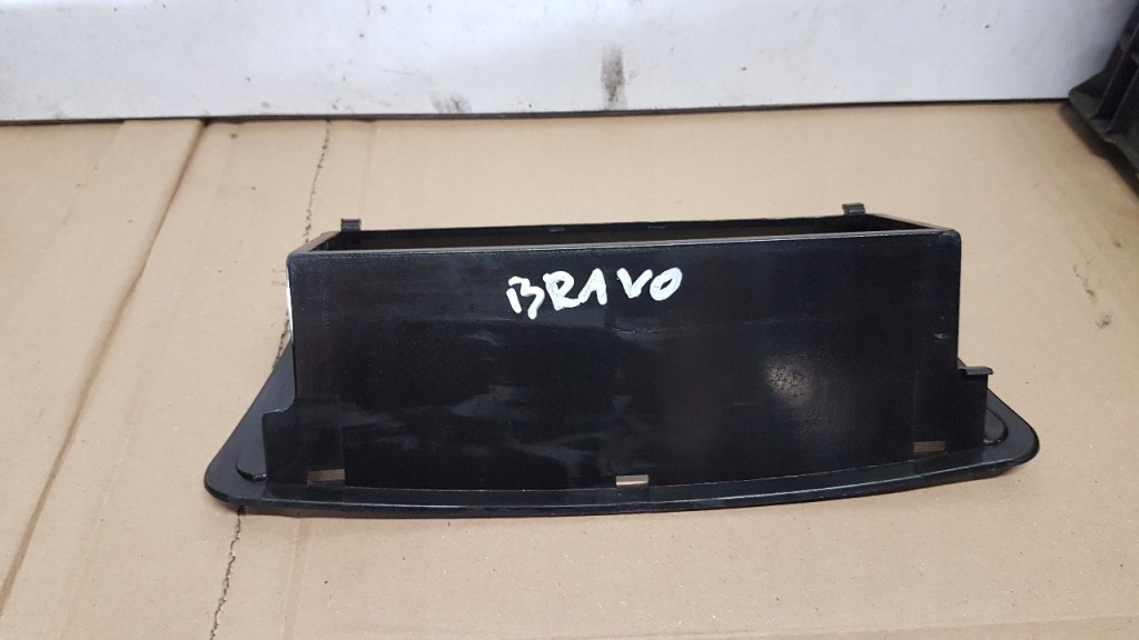 фото №2, Рамка защита дисплея часов fiat bravo