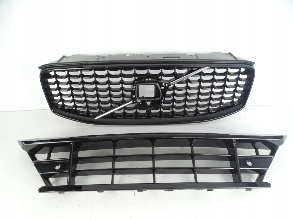 фото №1, Решётка радиатора volvo xc60 ii r-design lift + решётка