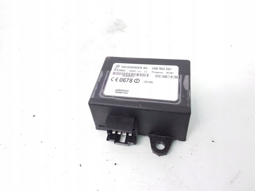 Купити 1998 volkswagen 2 lt реле 2d0953257