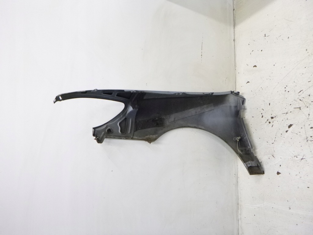 Купить Крыло  правый  peugeot 607 eylc 2001r.