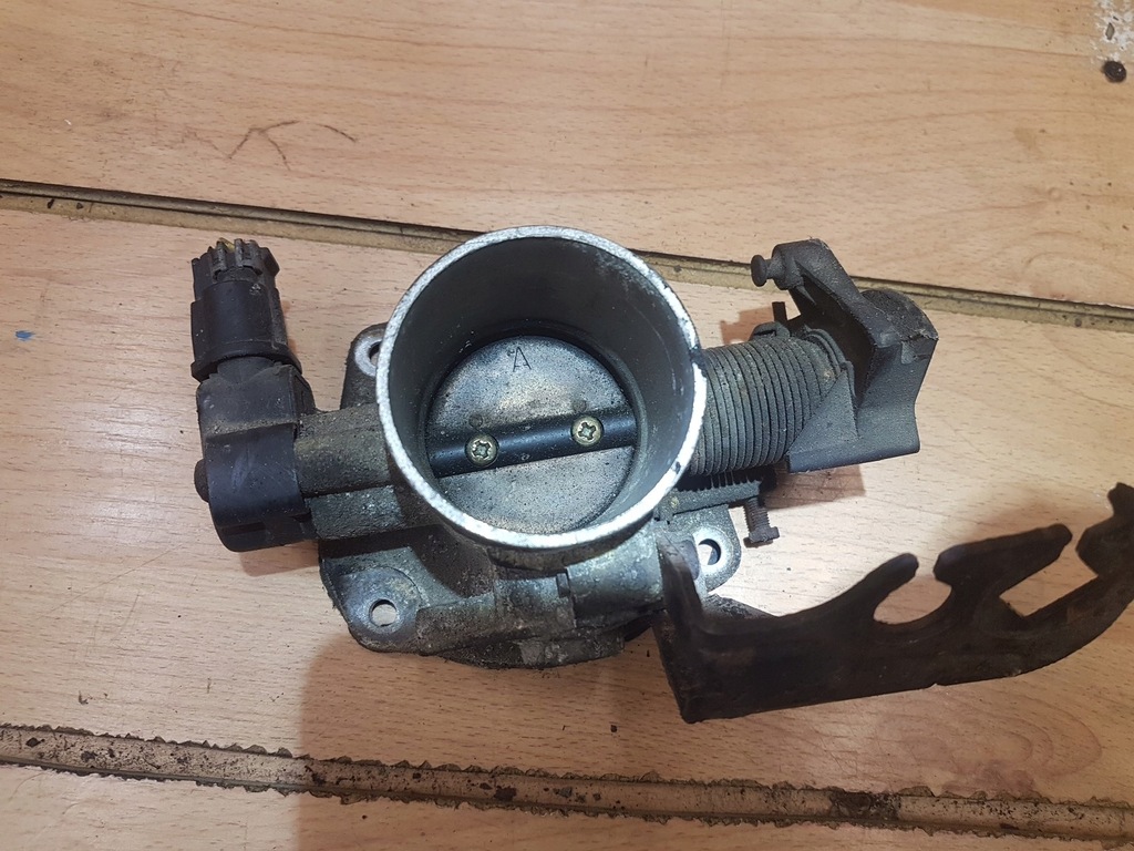 фото №1, Дросельна заслінка ford focus mk1 2.0 8v