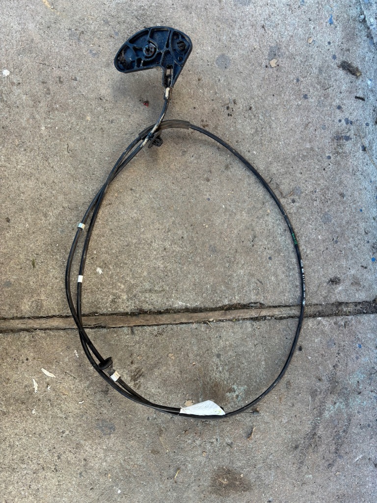 фото №1, Ручка трос відкривання капот ford c-max ii mk2