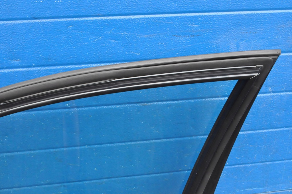 фото №12, Hyundai i30 i дверь правый перед передние 5d 9f