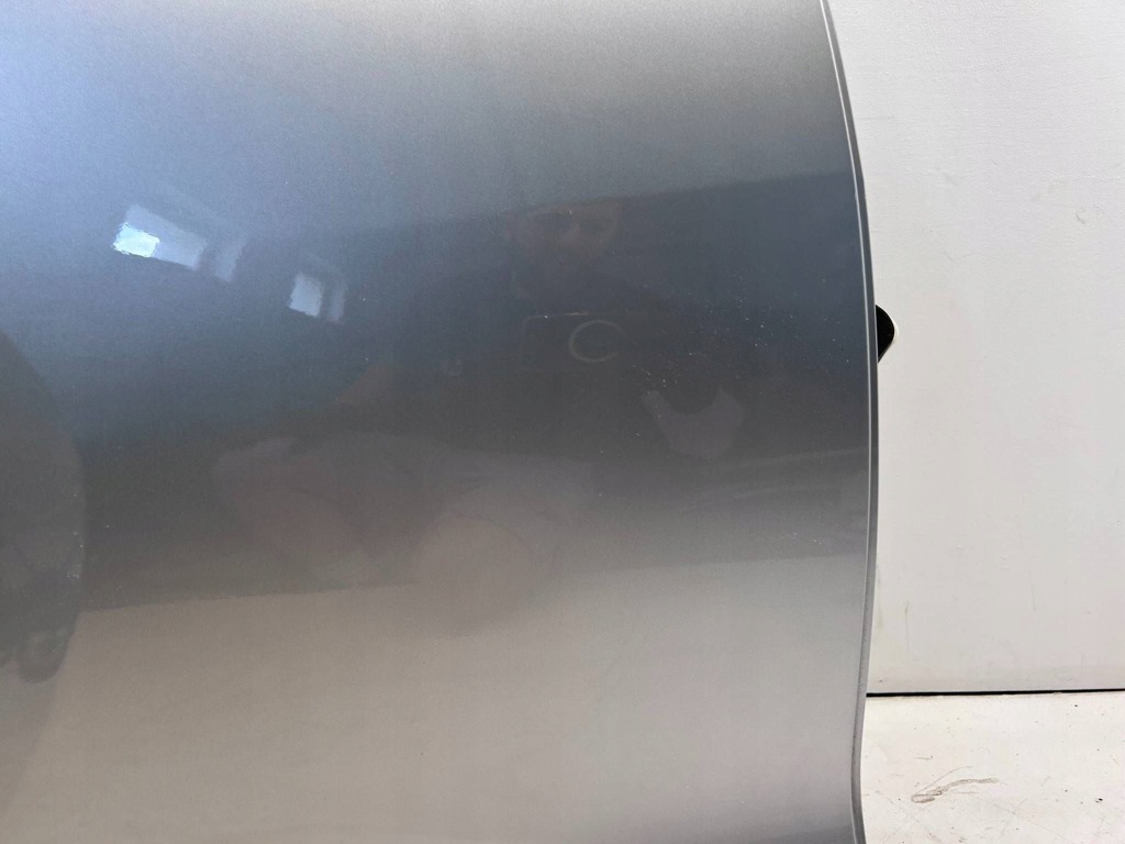 Yaris iv mazda 2 коплектная  дверь задняя правое  правый  задняя 1l0 с Разборки