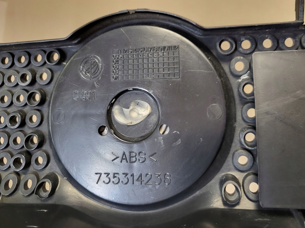 фото №9, Решітка радіатора решітка радіатора радіатора бампера logo значок емблема fiat panda ii 2 оригінальний номер