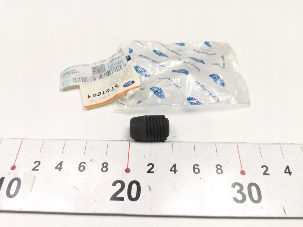 фото №6, Відбійник кришки багажника ford focus 1998-2005 cak оригінальний номер 6184430