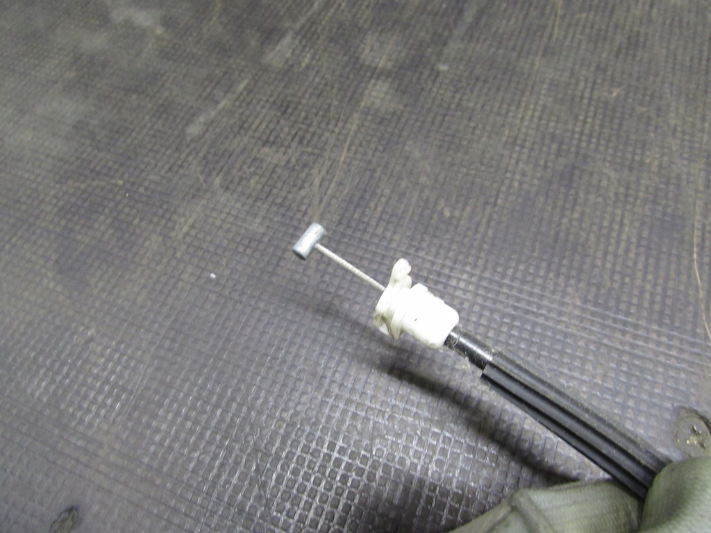 фото №7, Трос замка правий перед peugeot 407 04-11r