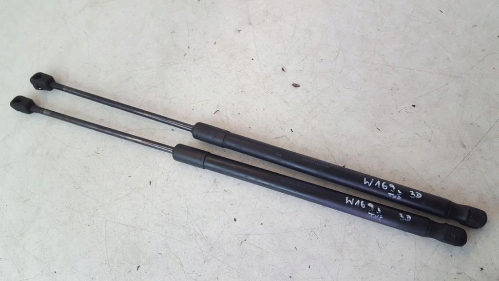 фото №1, Привод крышки задняя mercedes w169 2,0 cdi