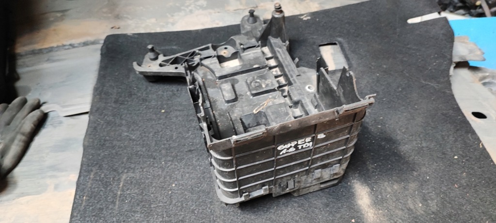 фото №1, Skoda superb ii lift корпус акумулятор