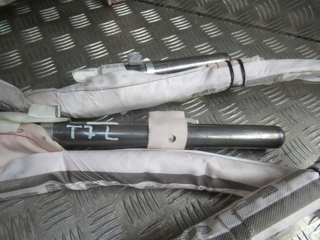 фото №8, Шторка безпеки повітряна vw multivan t7 права ліва 7t0880743f 7t0880744f