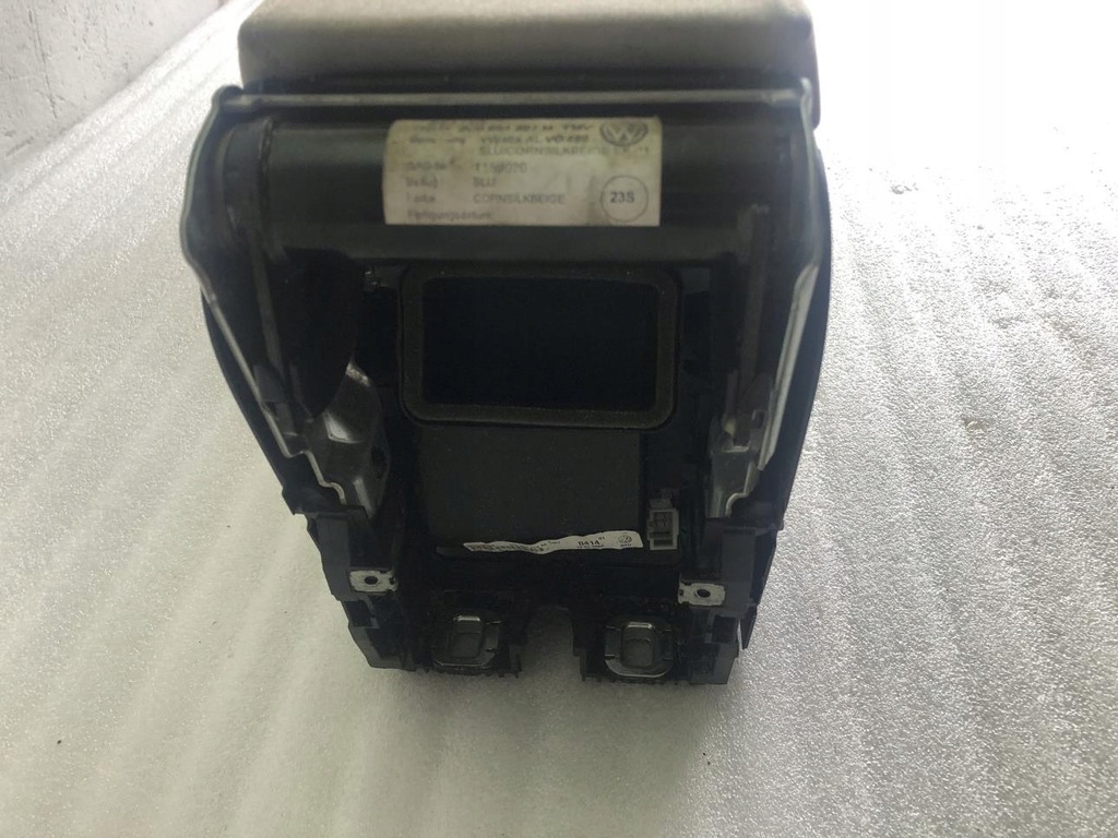 фото №12, Тунель середній підлокітник 3c0864207m vw passat cc