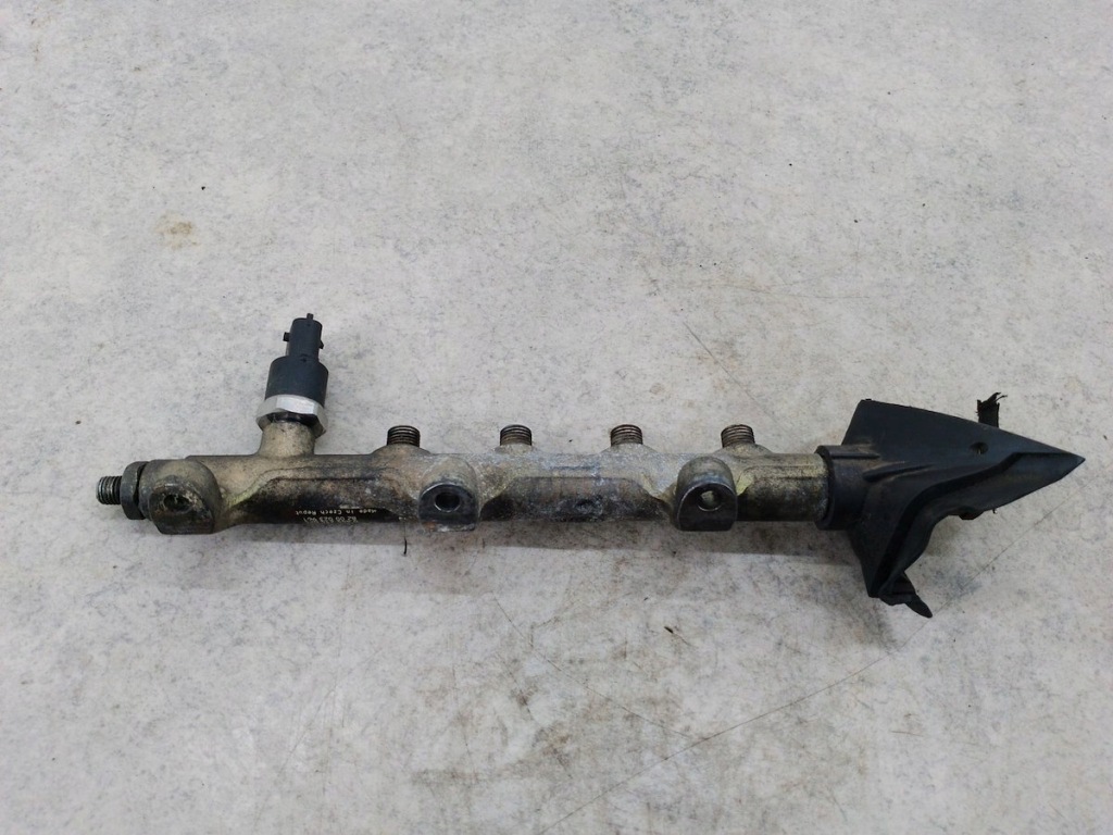 Молдинг упорскування дизель opel movano a 8200023961 0445214025 bosch 2.5 cdti Зі Шроту