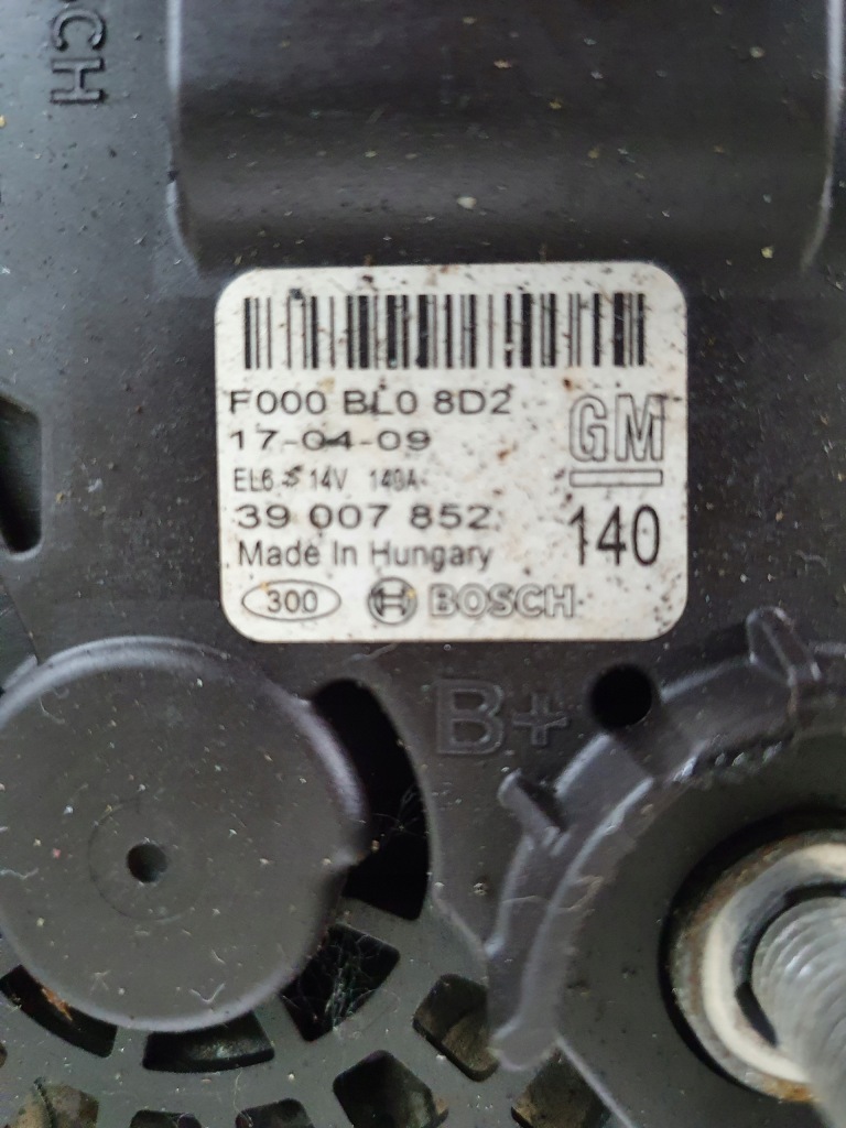 Insignia b 2.0 cdti 16-22 генератор 39007852 140a Недорого